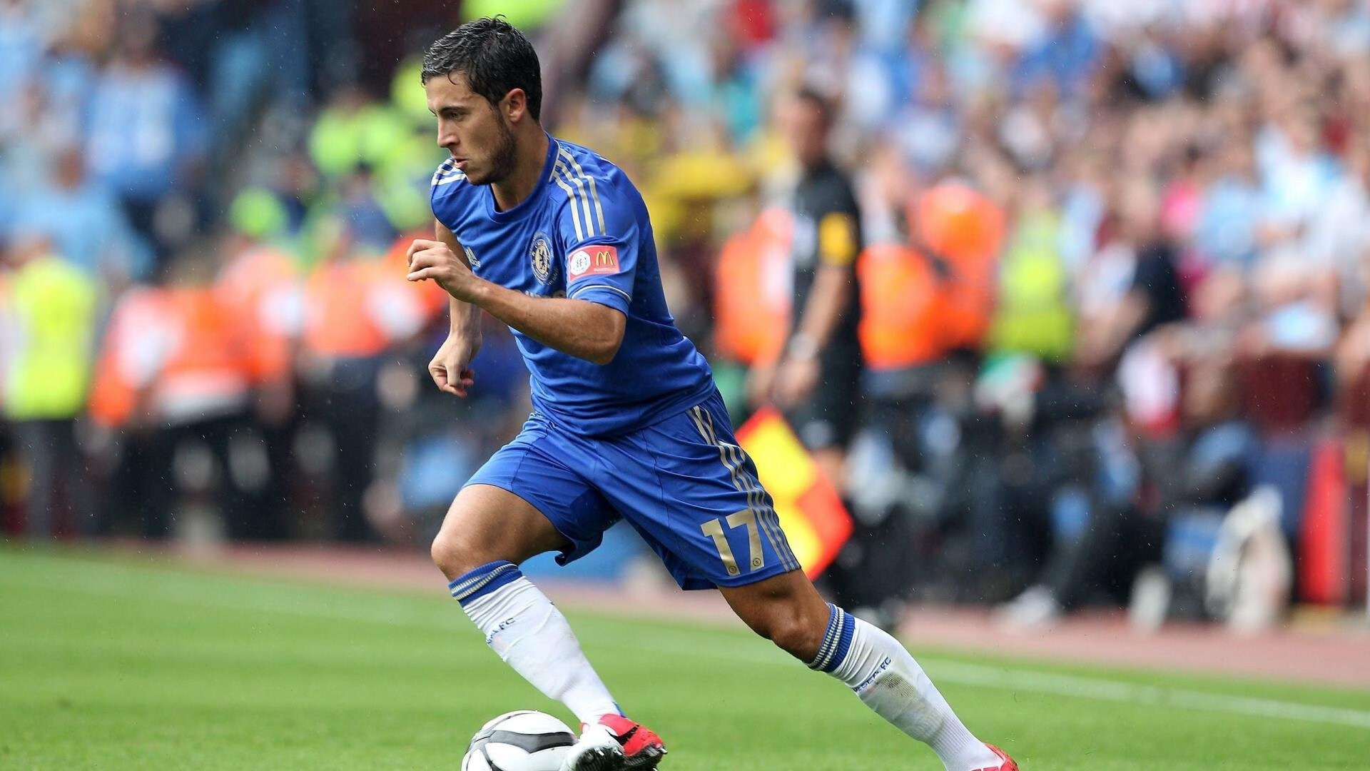 英超争冠焦点战，当塞维利亚爆冷尼日利亚的隐喻照进绿茵现实